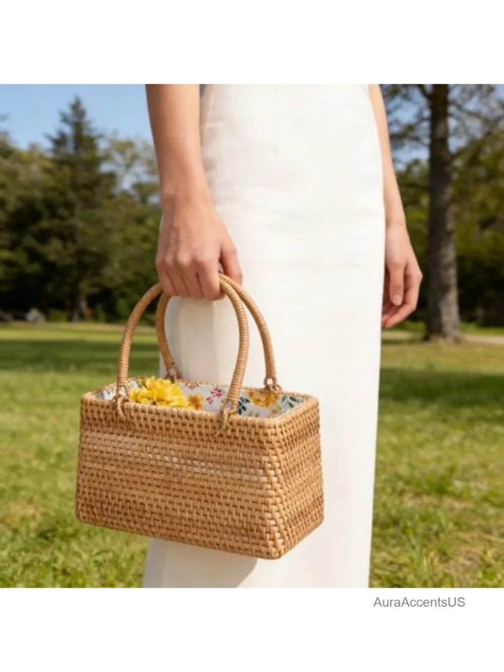 Rattan Wicker Handbag with Drawstring Closure, Summer Beach Bag for Travel